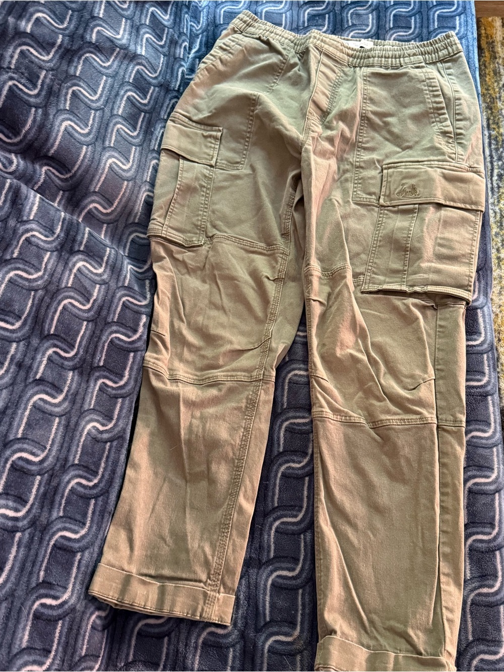 Zara Cargo Pants in Olive Green